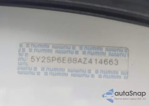 2010 Pontiac Vibe z USA, uszkodzony, nr VIN 5Y2SP6E88AZ414663
